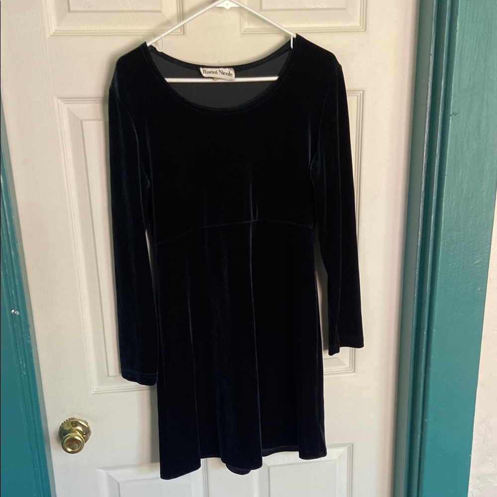 Ronni Nicole Dark Green Velvet Dress